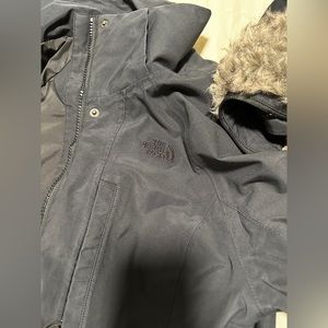 Black Women’s North Face Emmes Parka